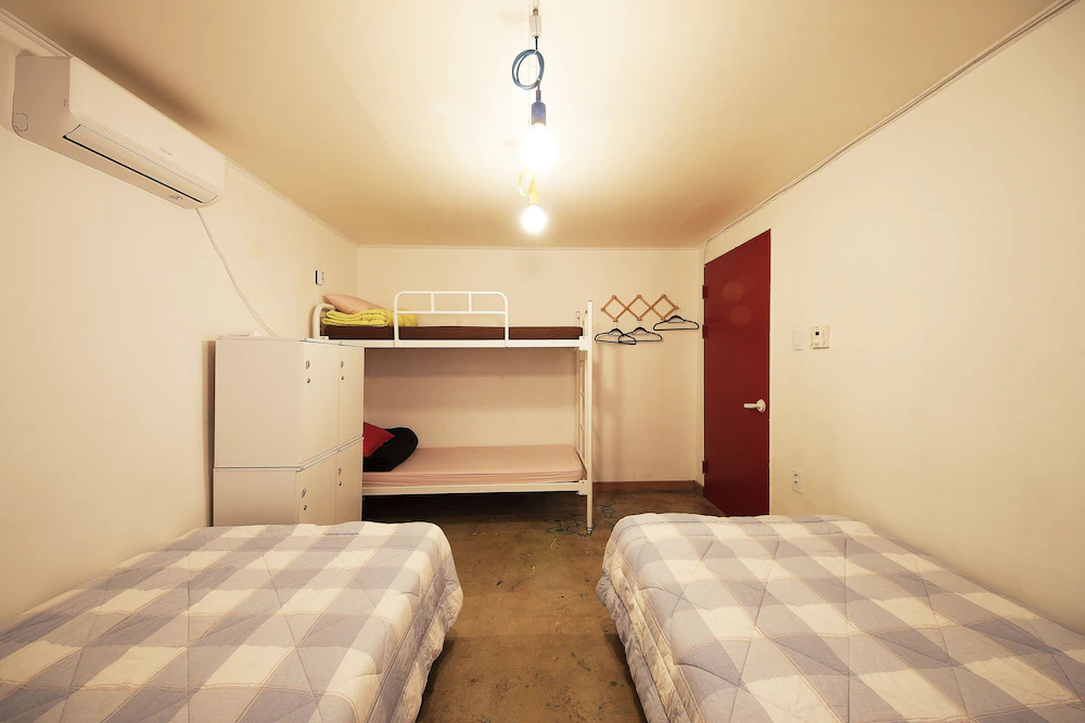 Hongdae Lazy Fox Hostel