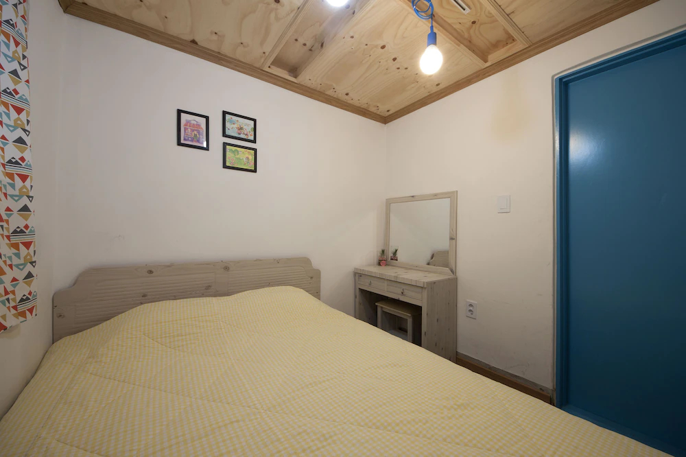 Hongdae Lazy Fox Hostel