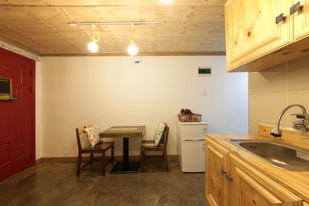 Hongdae Lazy Fox Hostel