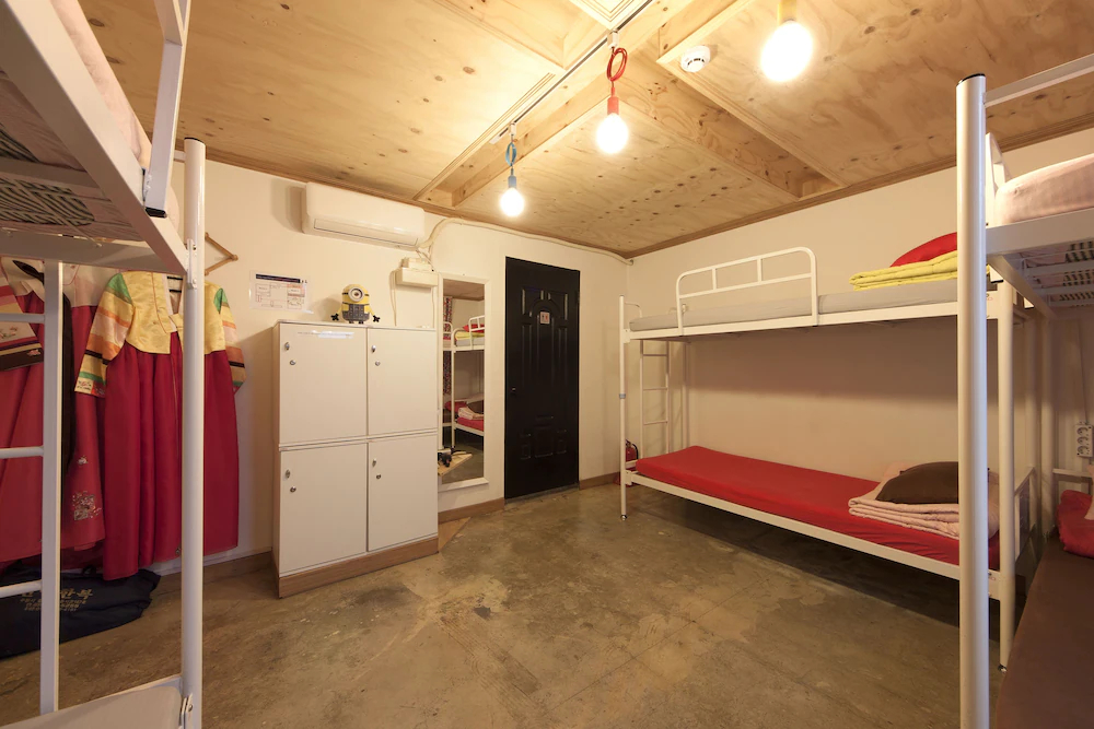 Hongdae Lazy Fox Hostel