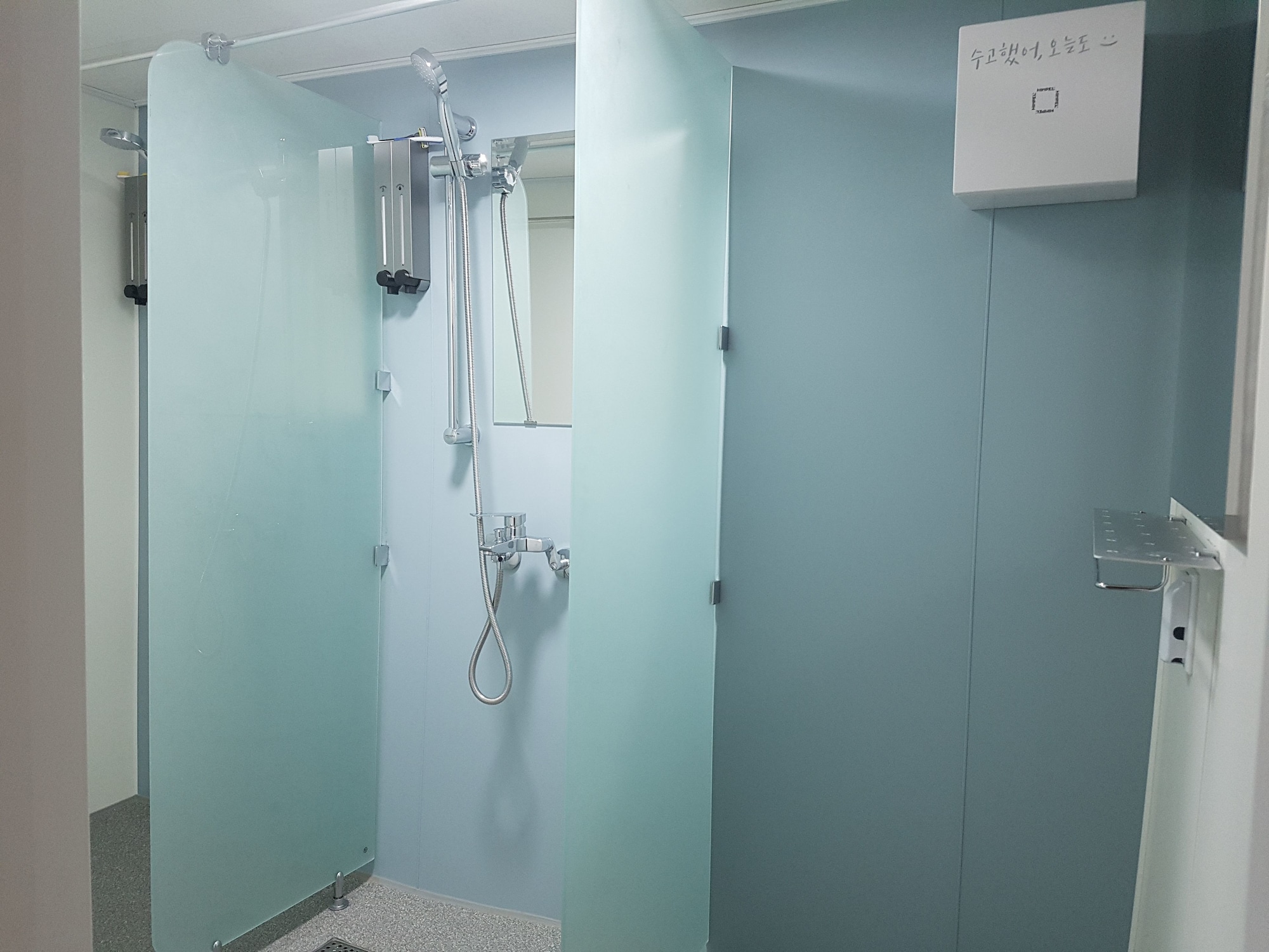 Jun Guest House - Hostel