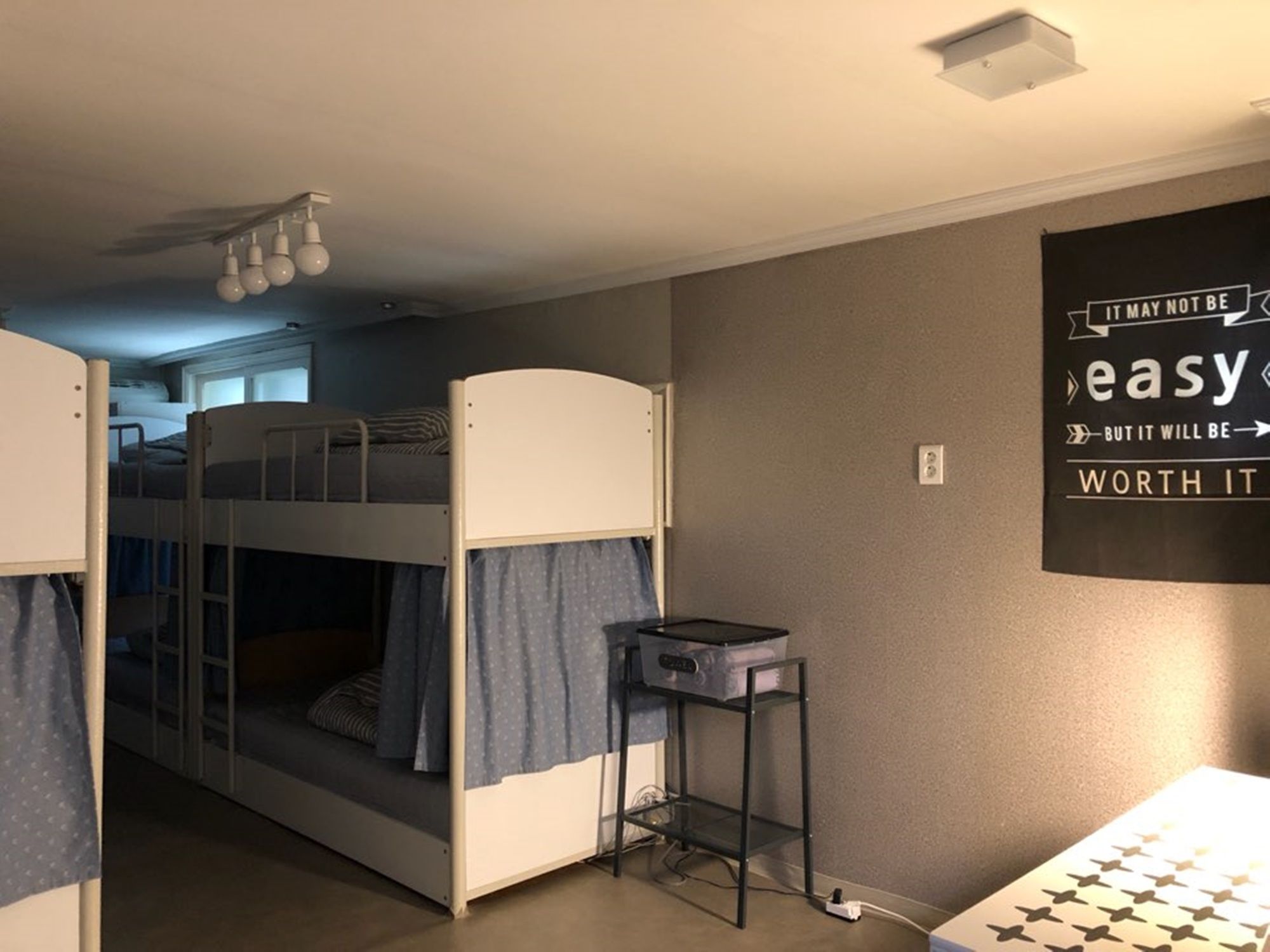 Jun Guest House - Hostel
