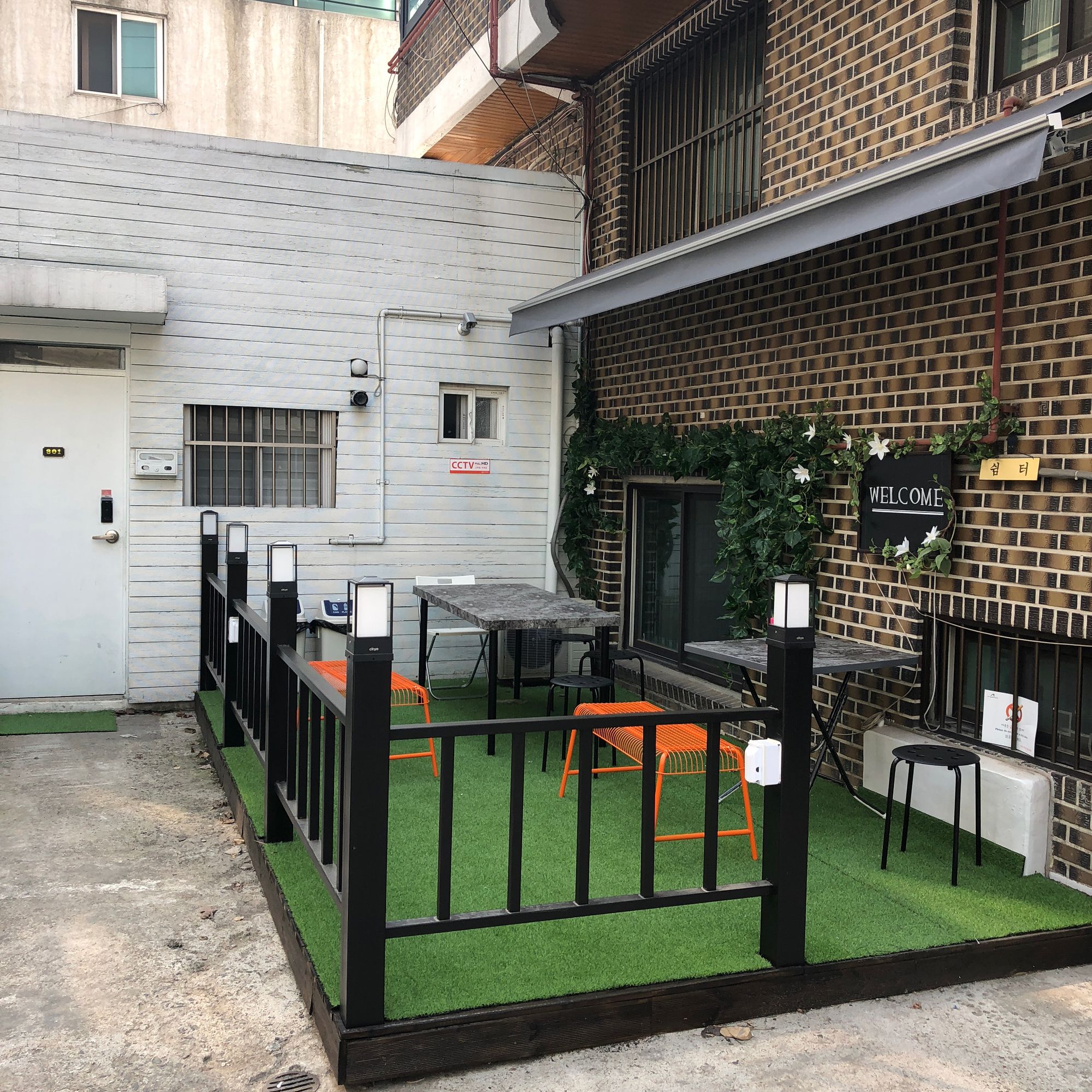 Jun Guest House - Hostel
