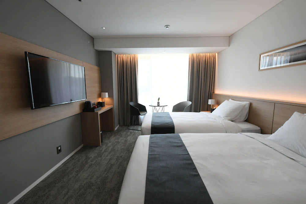 Orakai Daehakro Hotel