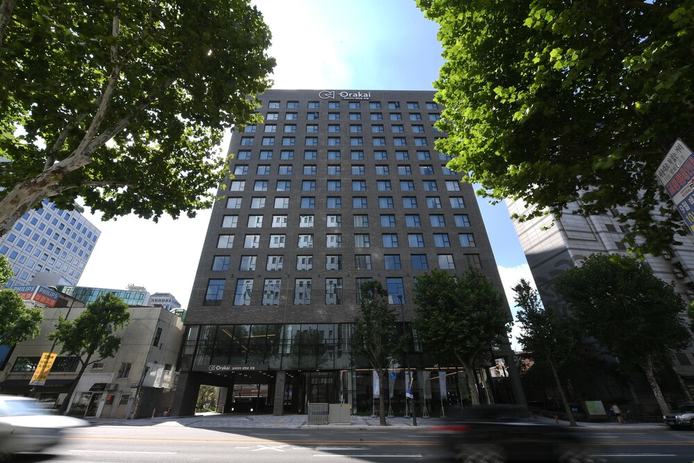 Orakai Daehakro Hotel