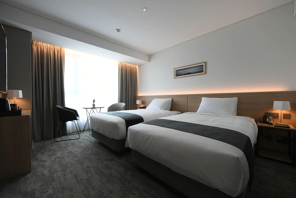 Orakai Daehakro Hotel