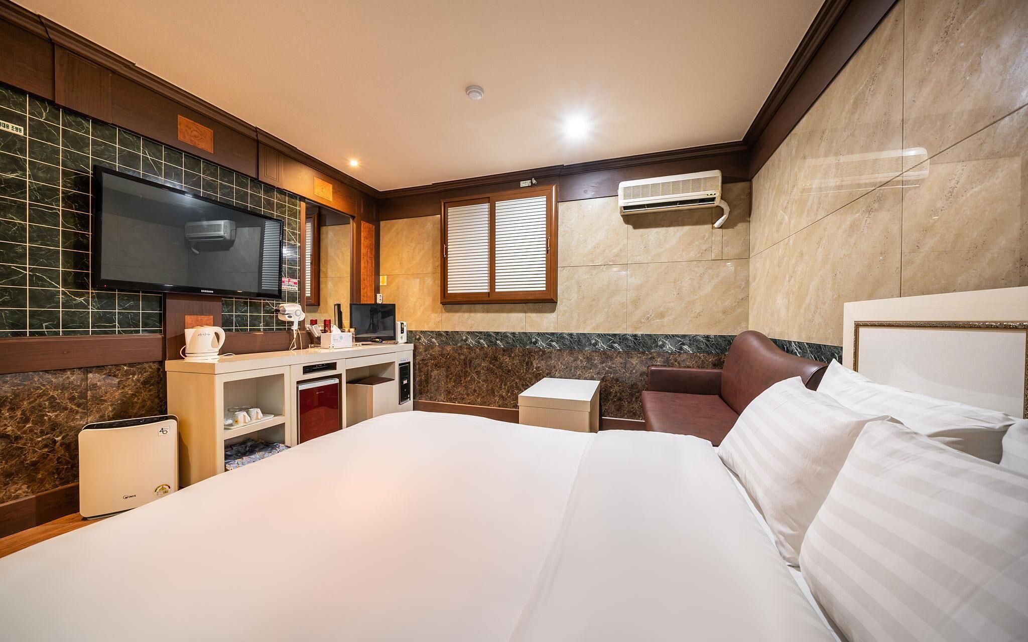 Sadang Charis Hotel