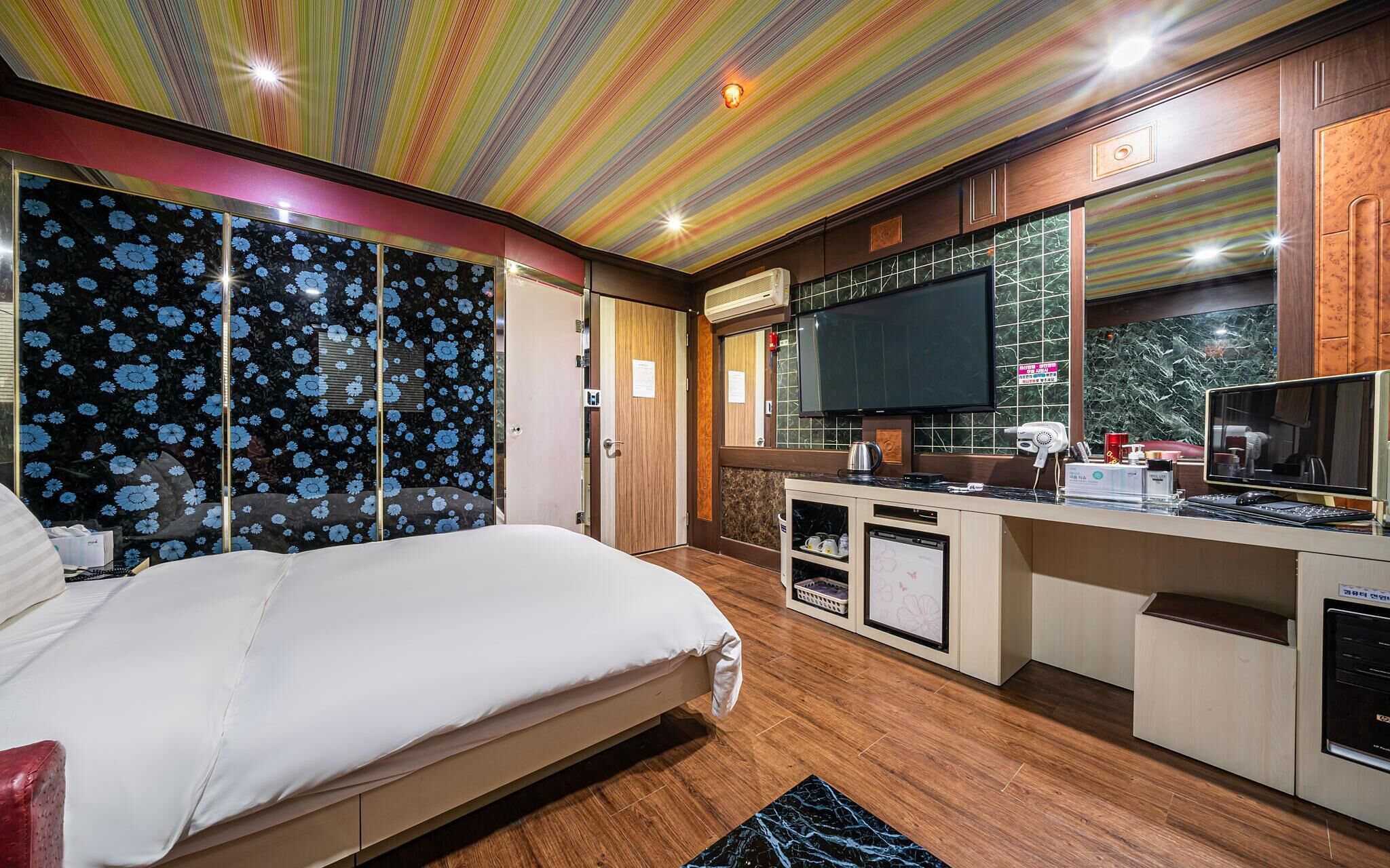 Sadang Charis Hotel