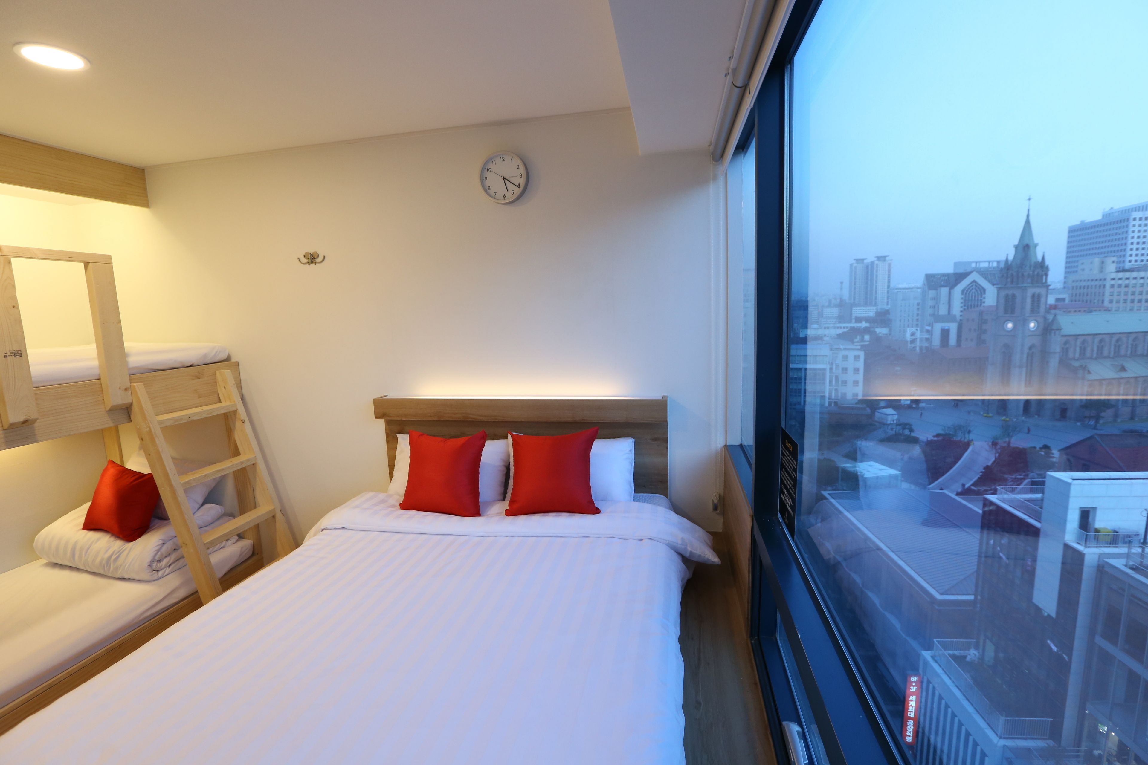 Step Inn Myeongdong 1
