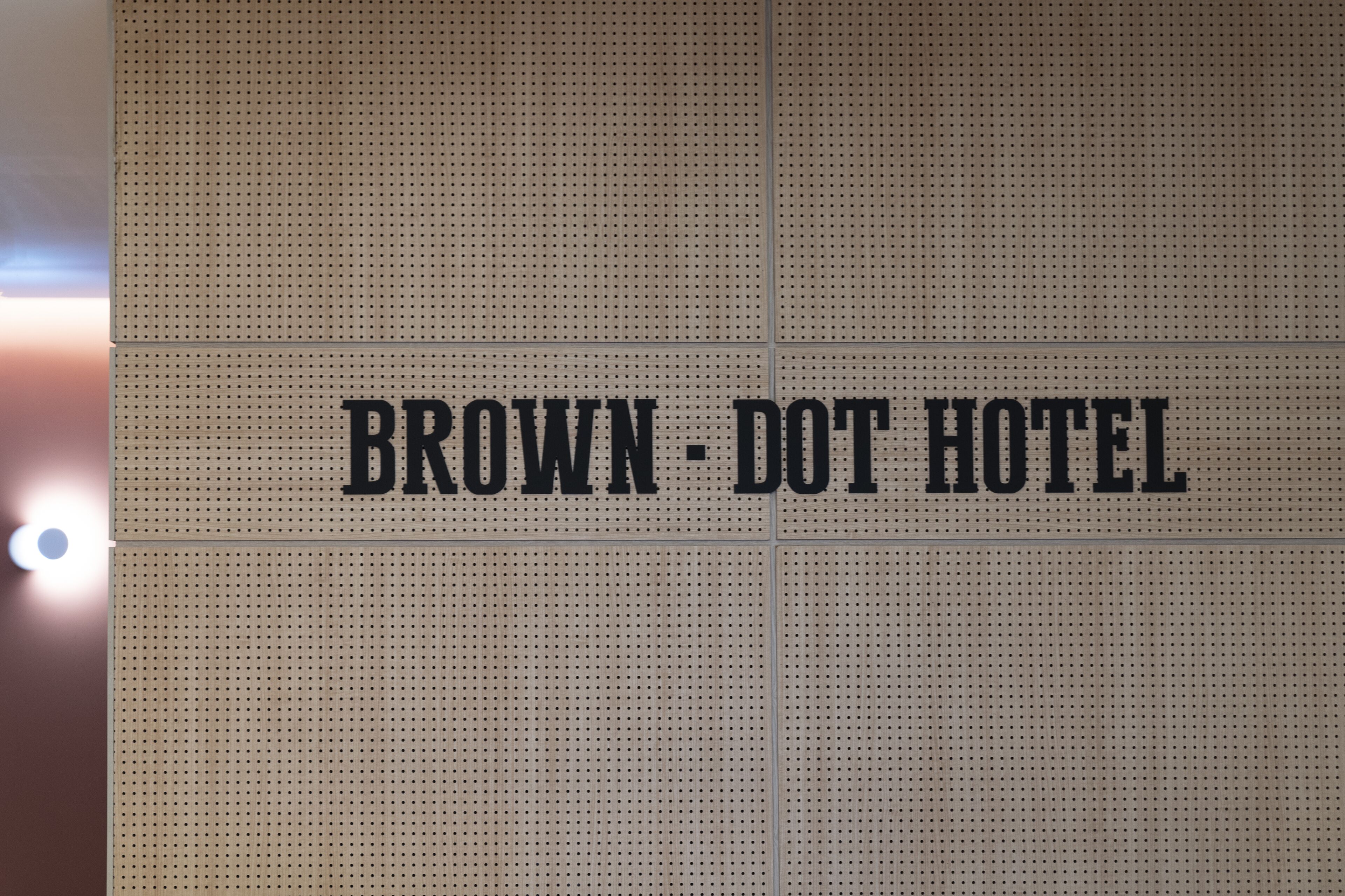 Brown Dot Siheung Geobuksum