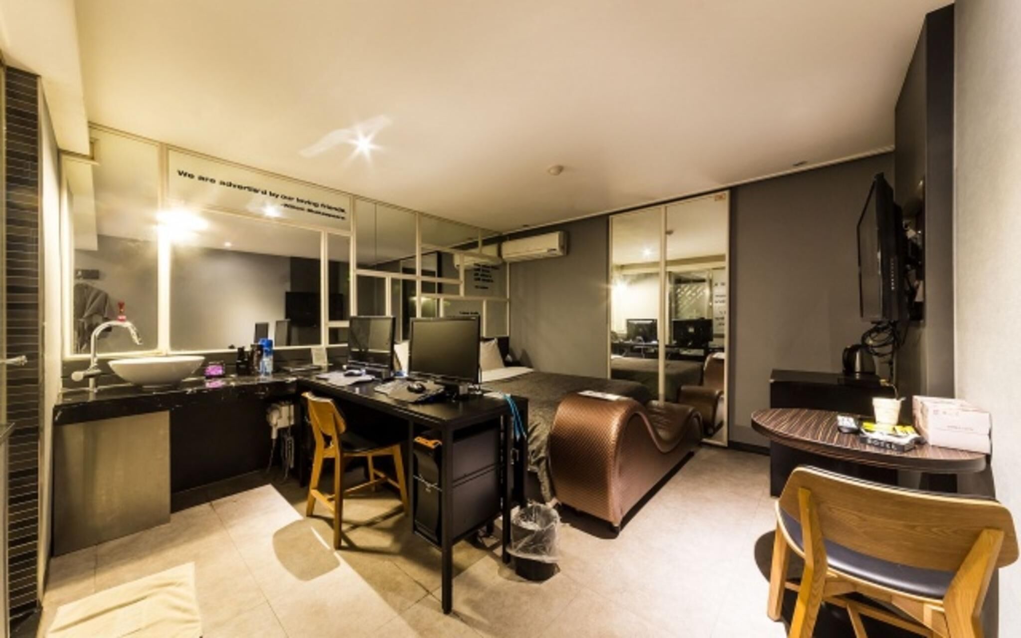 Wolgot Design Hotel XYM