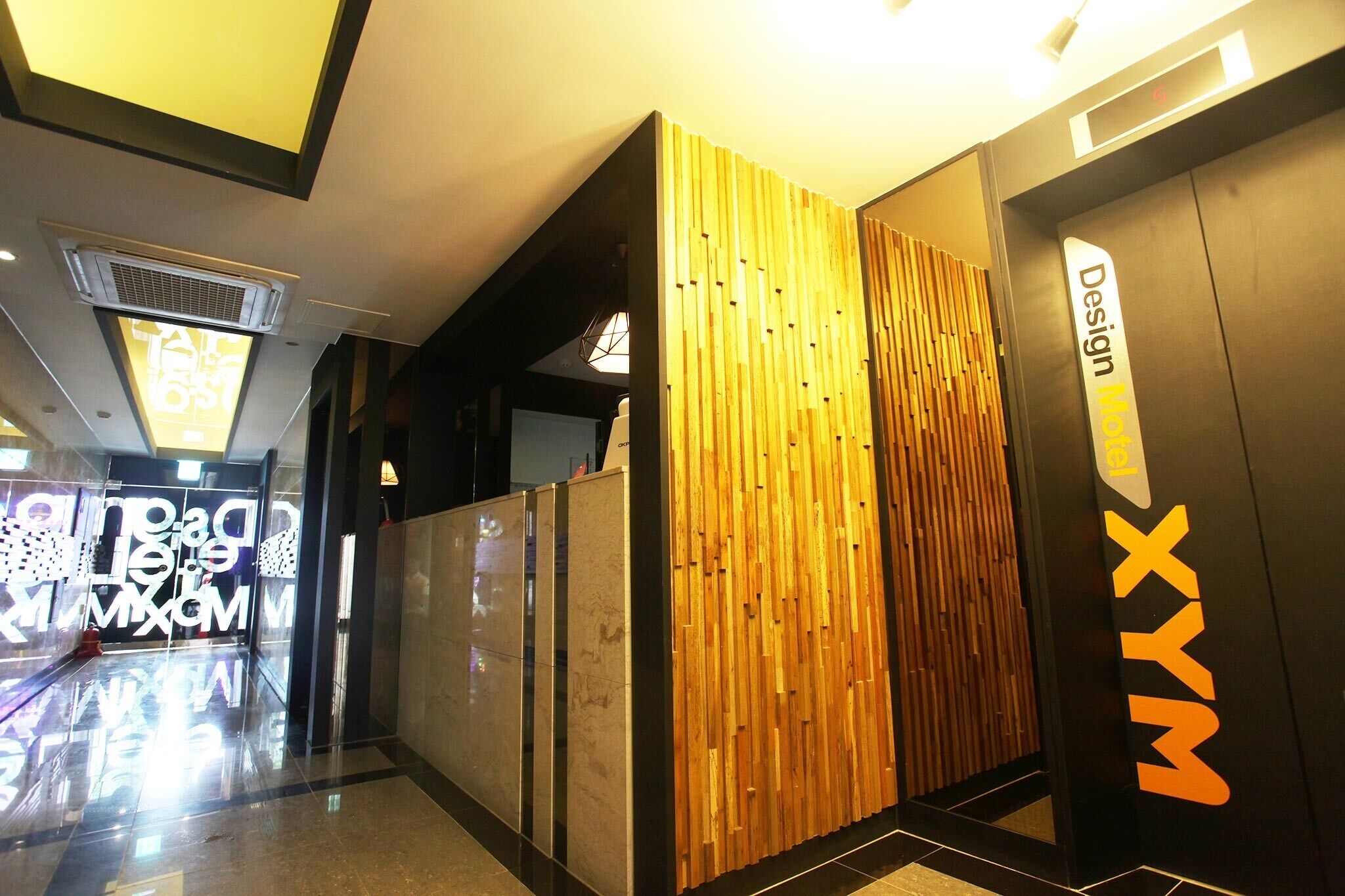 Wolgot Design Hotel XYM