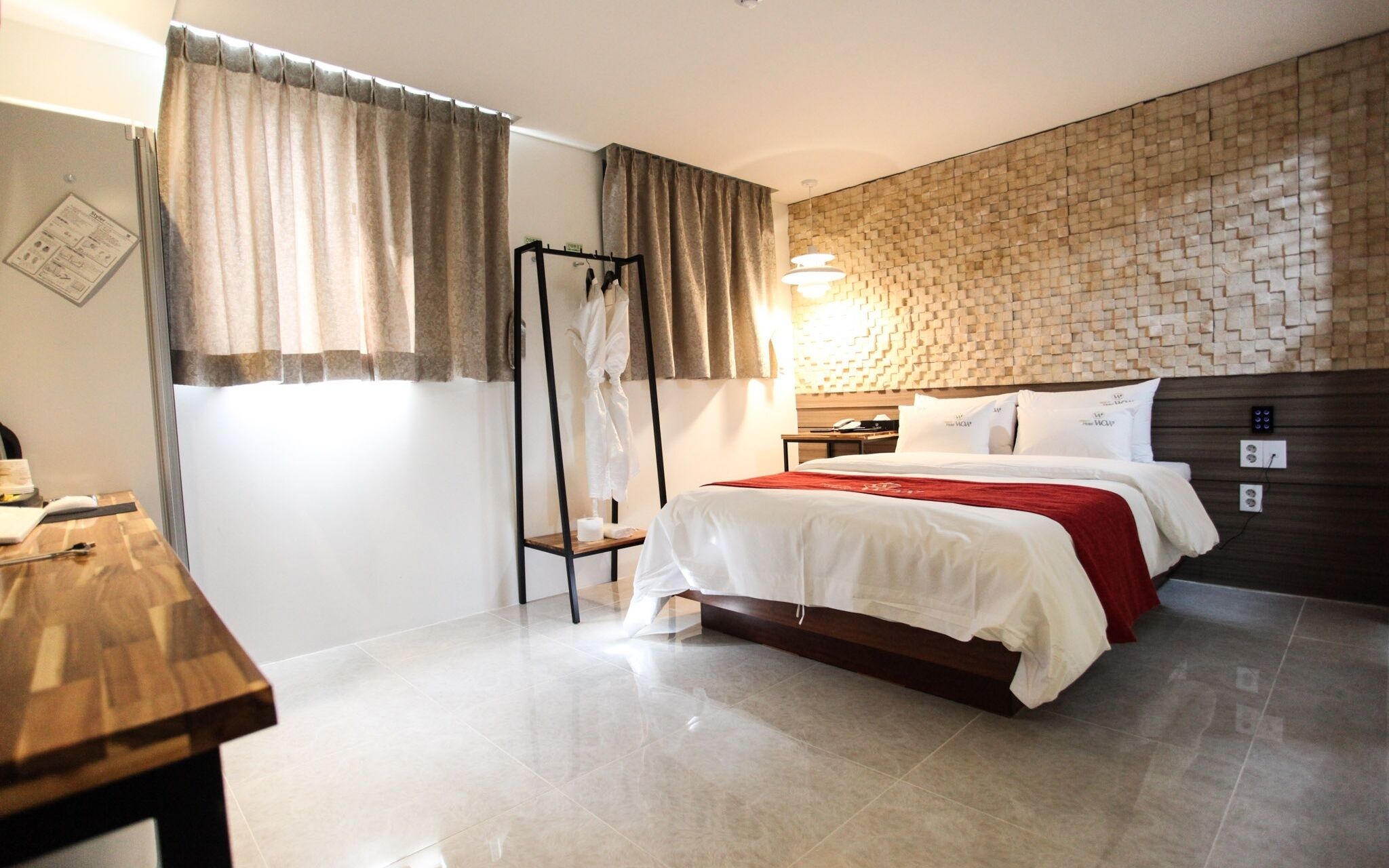Yongin Hotel Wow
