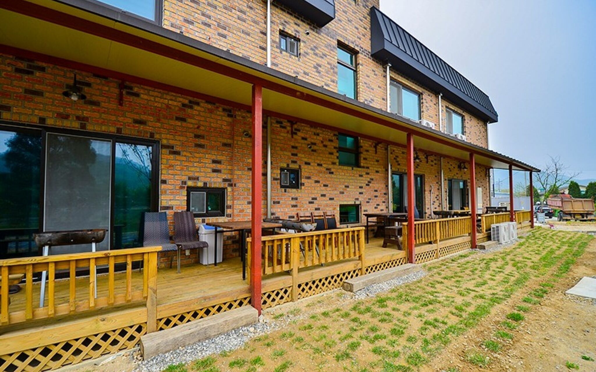 Yongin Unhak Pension