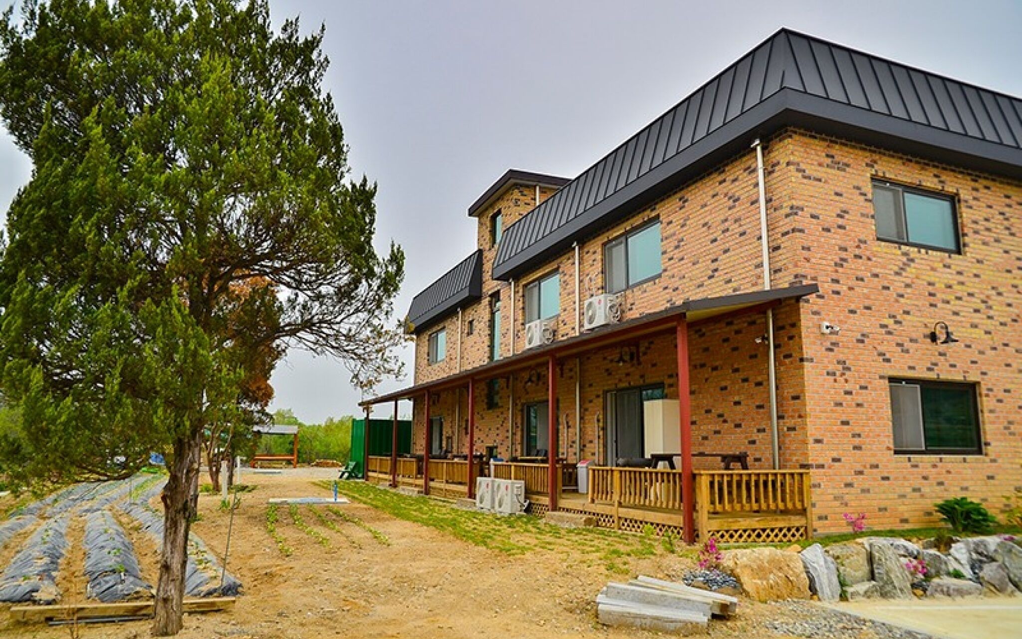 Yongin Unhak Pension