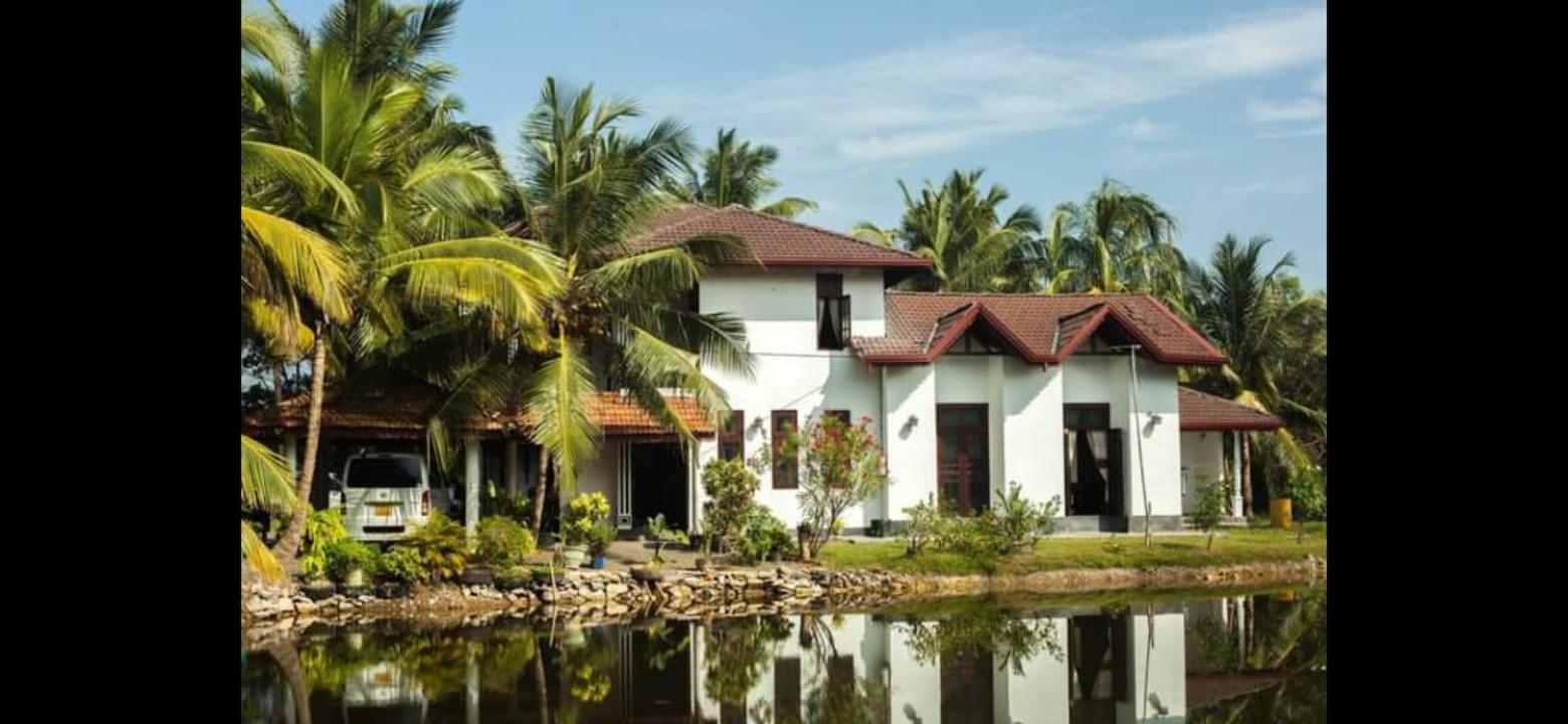 Hotel Lagoon Villa