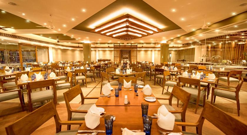 Royal Palms Beach Hotel