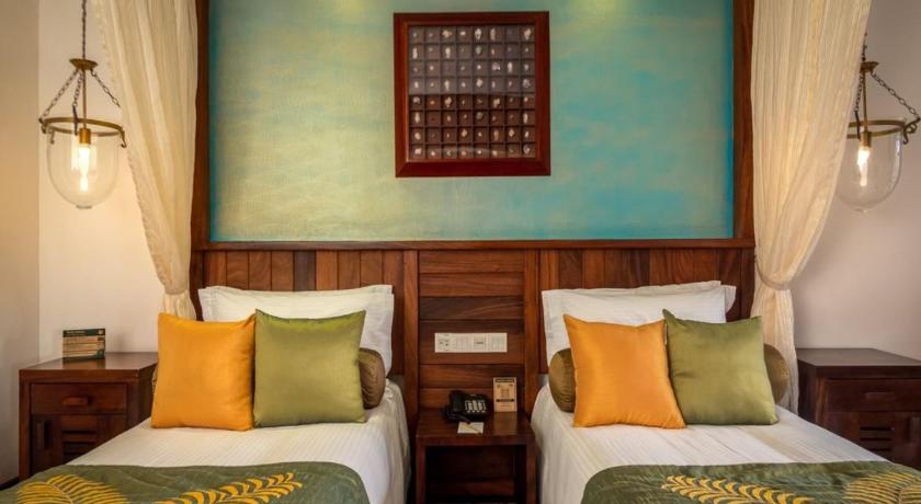 Royal Palms Beach Hotel