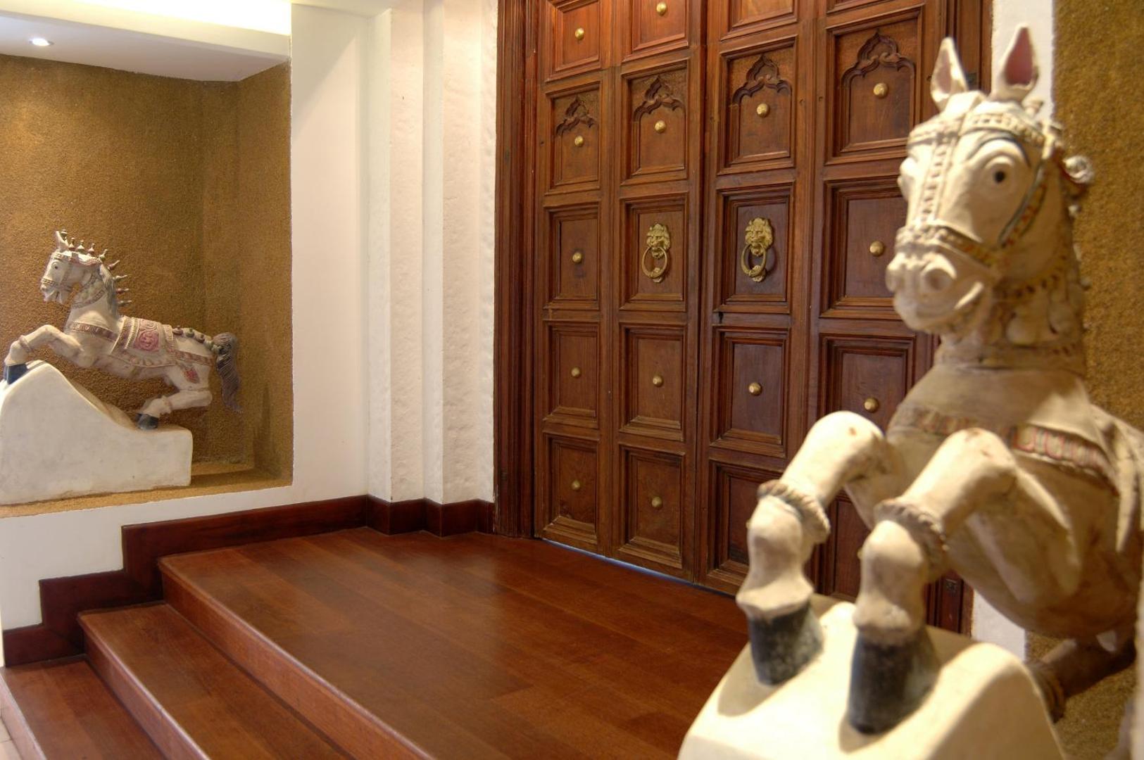 Royal Palms Beach Hotel