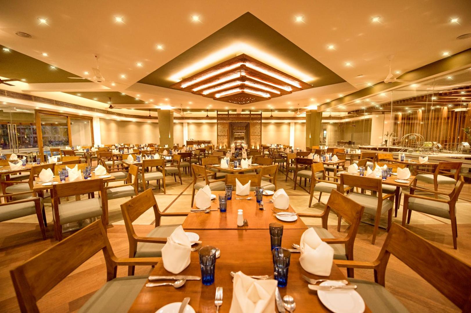 Royal Palms Beach Hotel