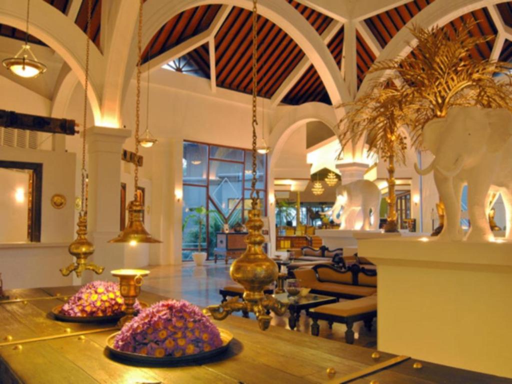 Royal Palms Beach Hotel