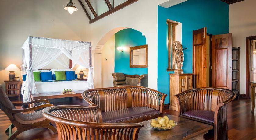 Royal Palms Beach Hotel