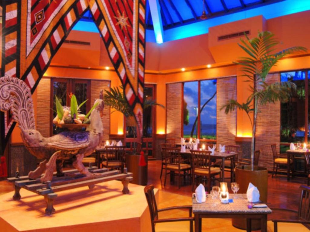 Royal Palms Beach Hotel