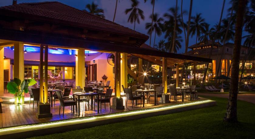 Royal Palms Beach Hotel