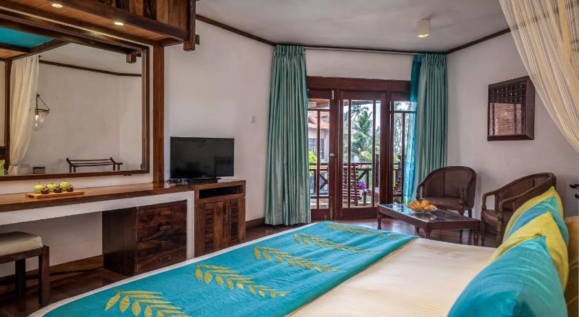 Royal Palms Beach Hotel