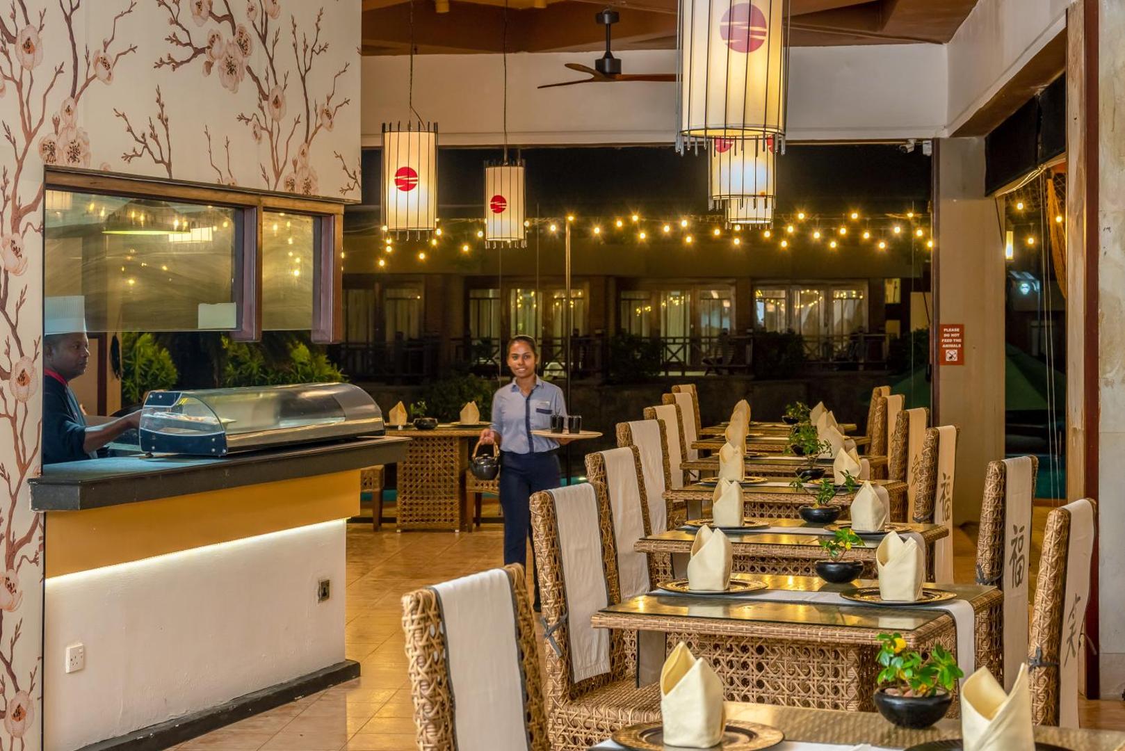 Royal Palms Beach Hotel