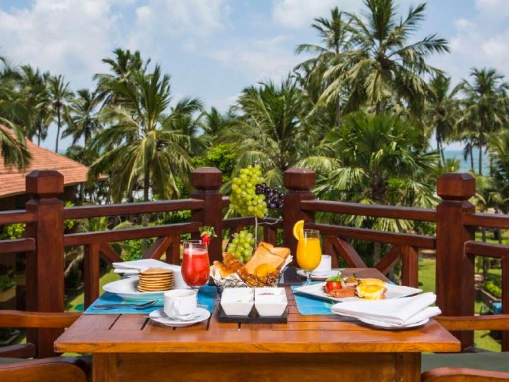 Royal Palms Beach Hotel