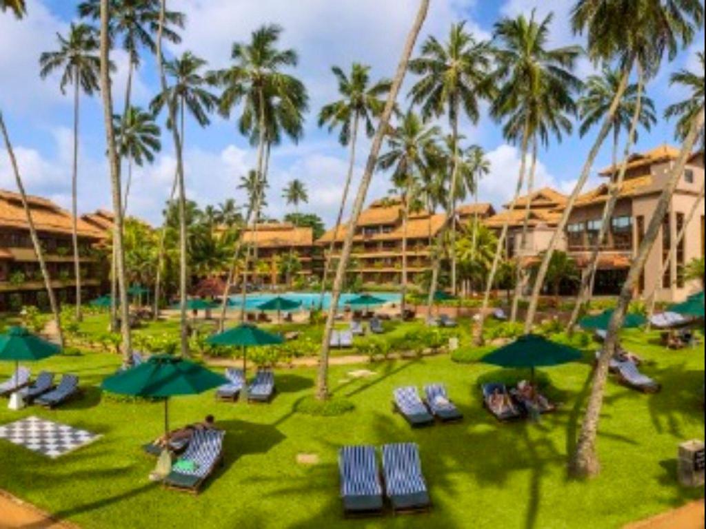 Royal Palms Beach Hotel