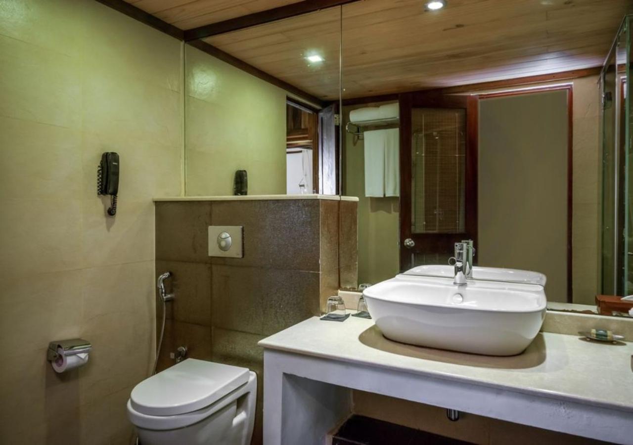 Royal Palms Beach Hotel