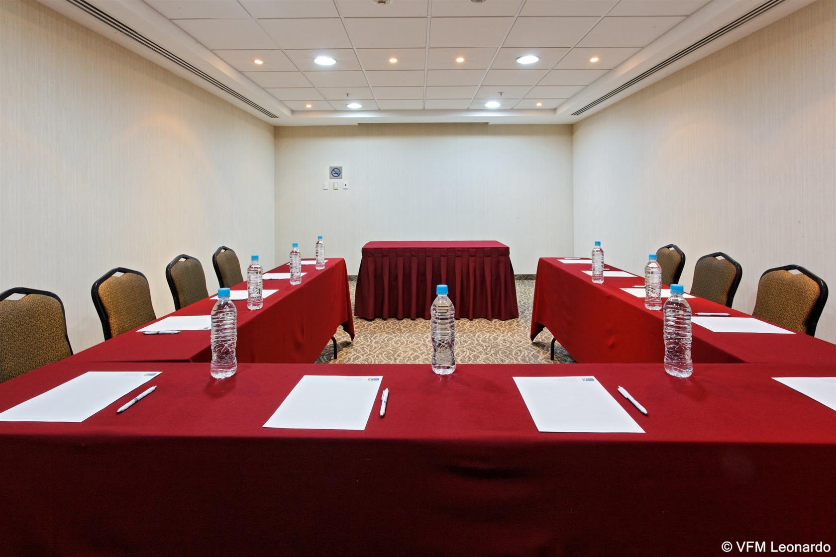 Excellence Express & Suites