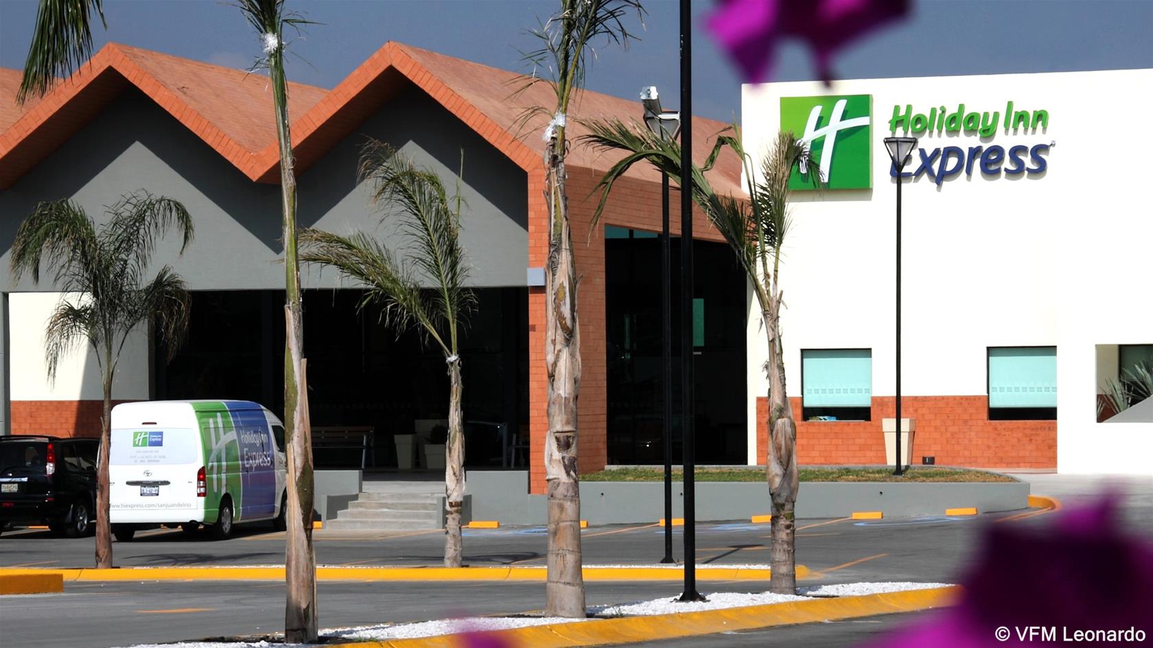 Excellence Express & Suites