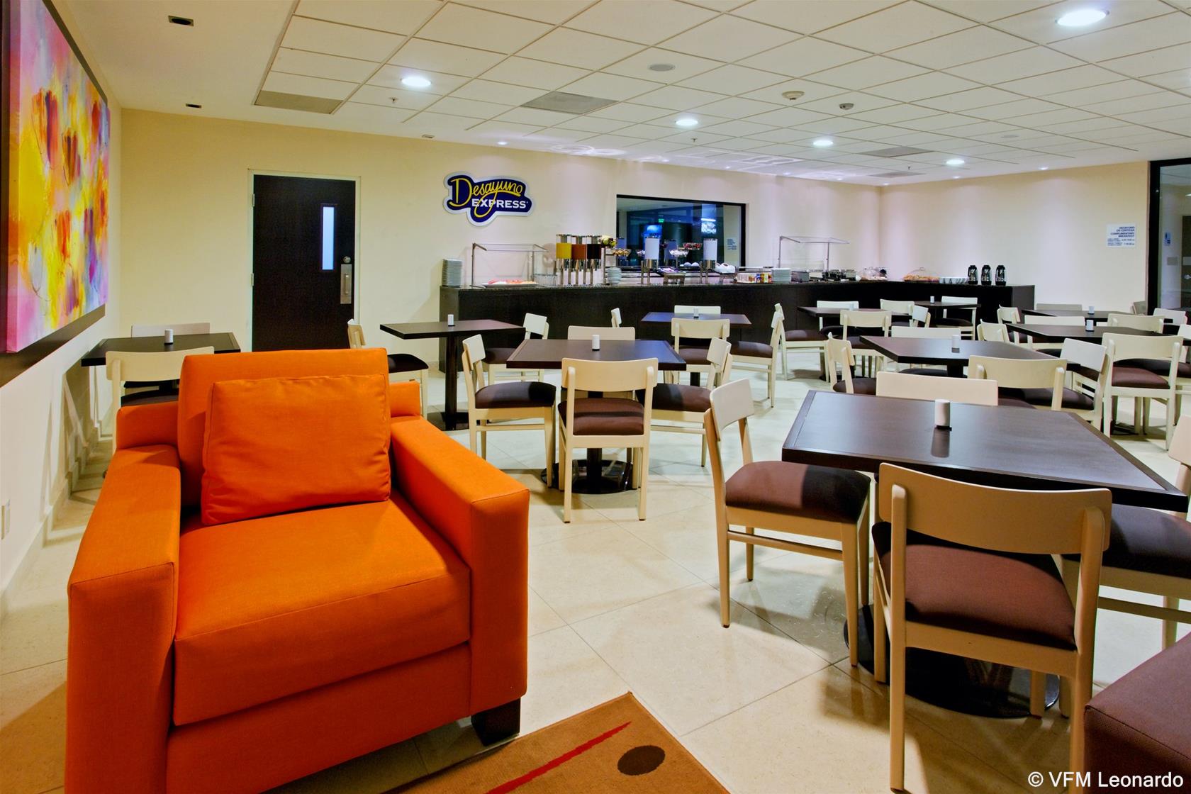 Excellence Express & Suites