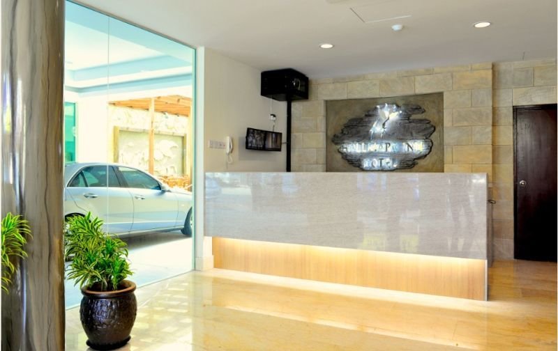 Hallmark Express Hotel