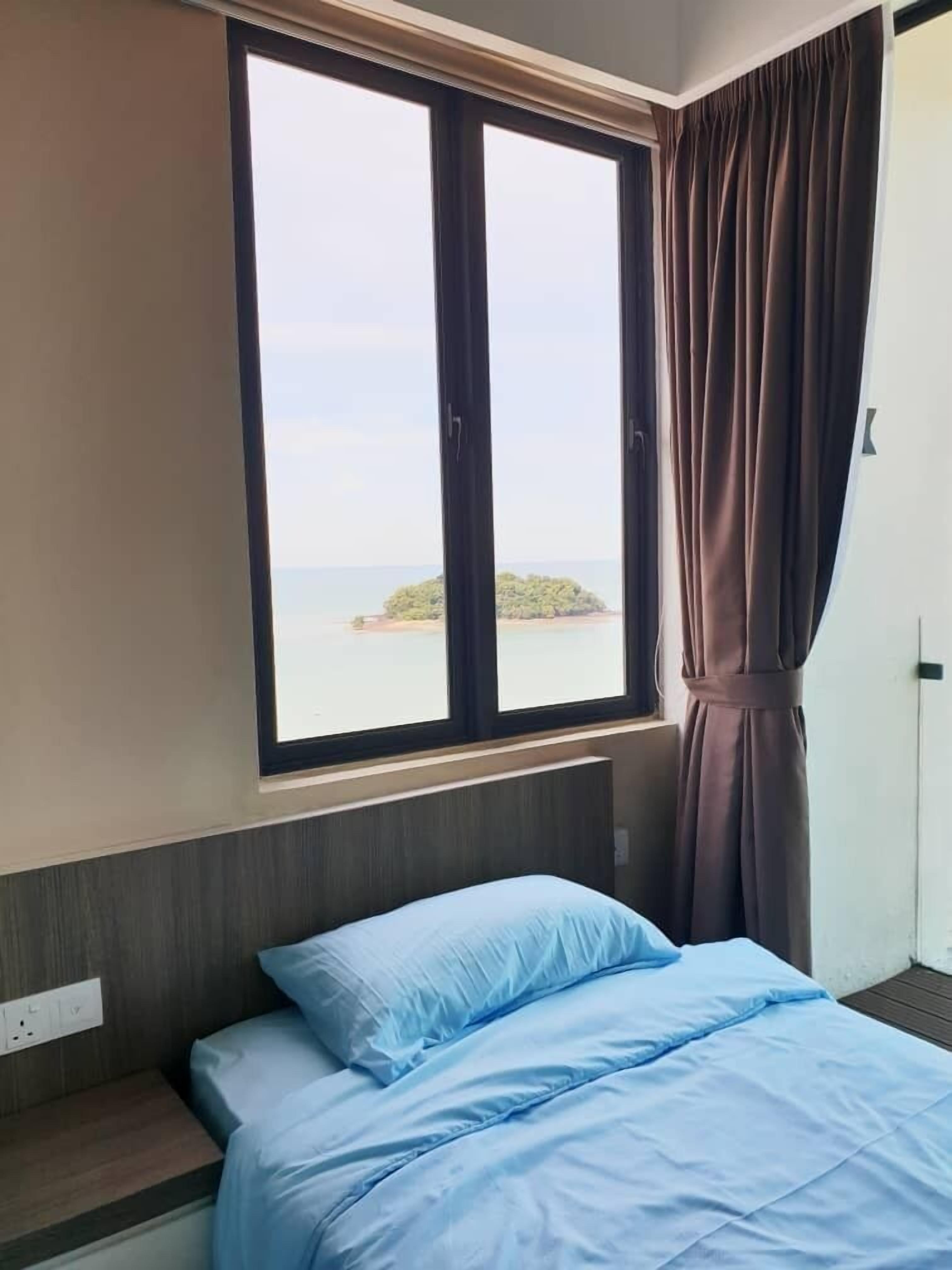 D'wharf Residence PD Waterfront Family Twin Suite by AirPlan