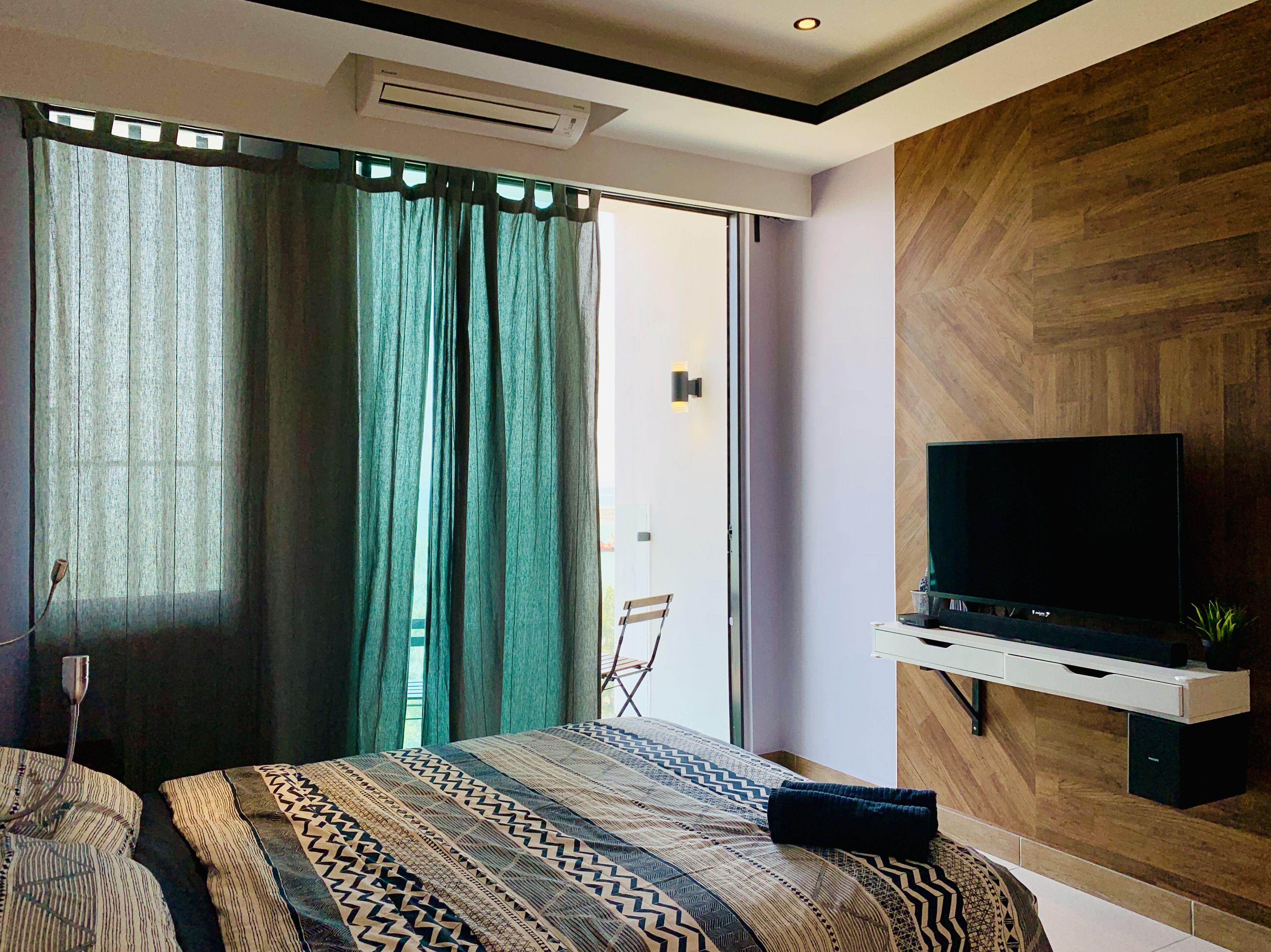 D'wharf Residence PD Waterfront Family Twin Suite by AirPlan