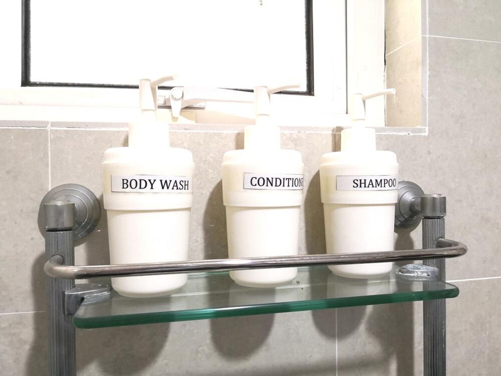 MUHOME Marina Crescent Poolside PD