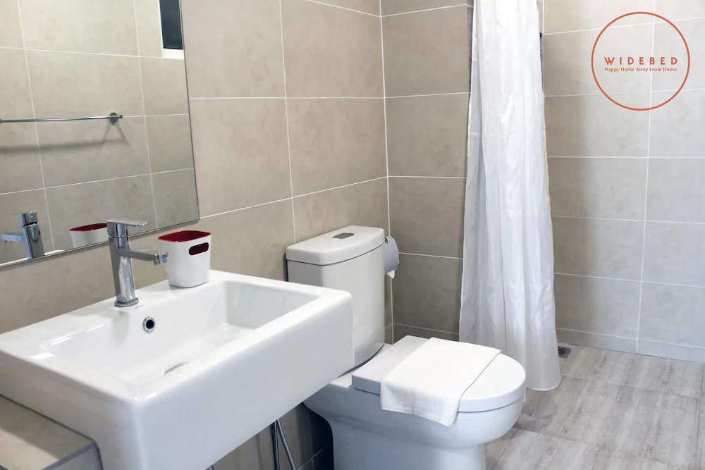 Windmill Upon Hills by Widebed