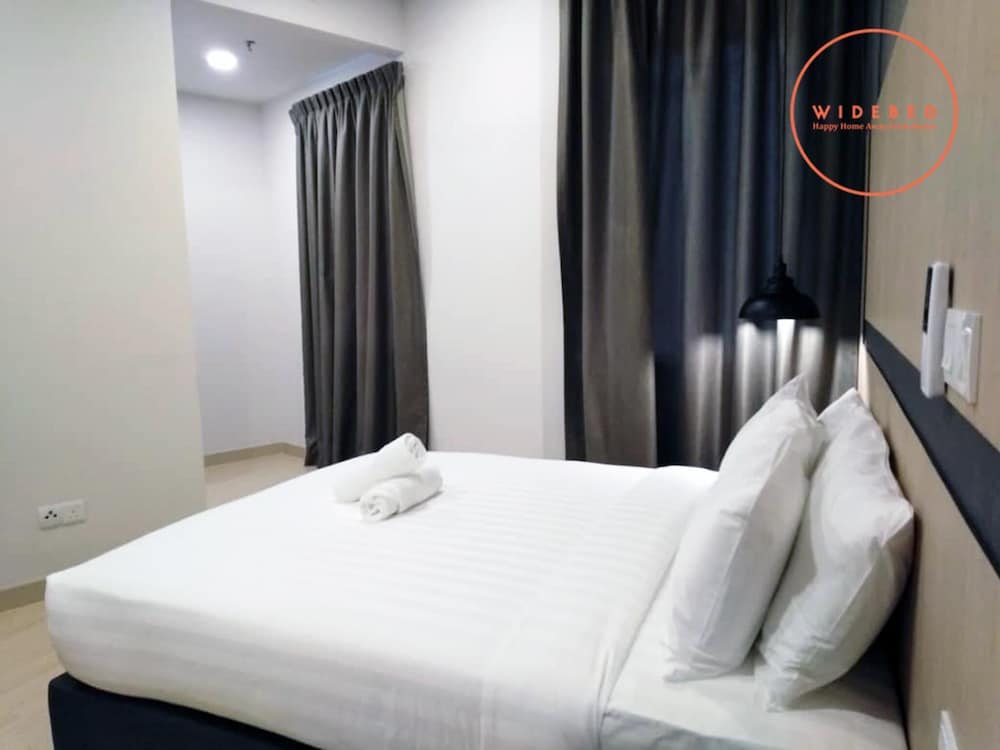 Windmill Upon Hills by Widebed