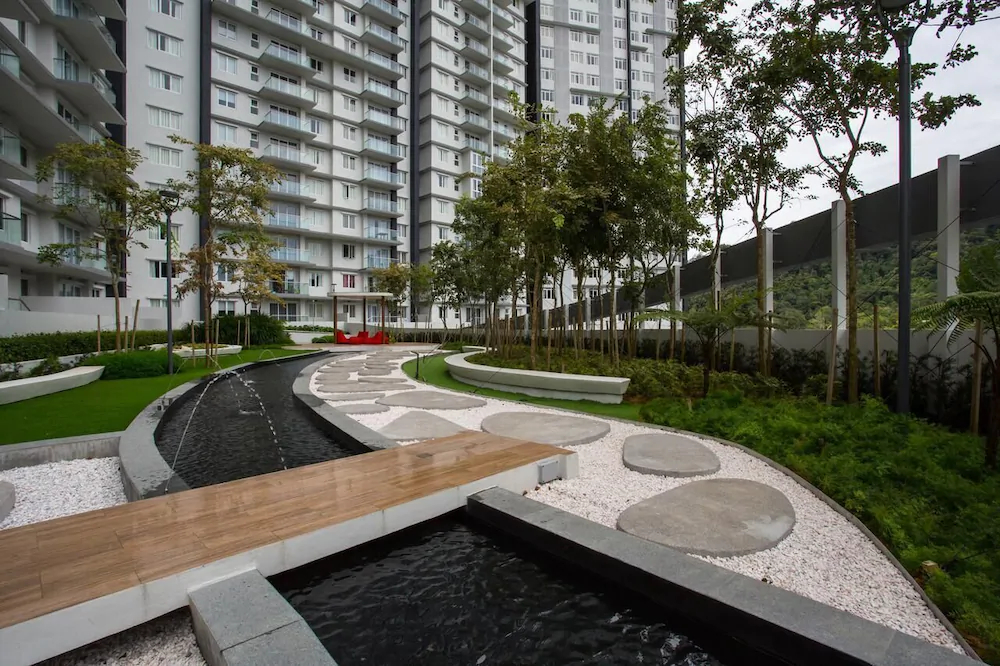 Windmill Upon Hills by Widebed