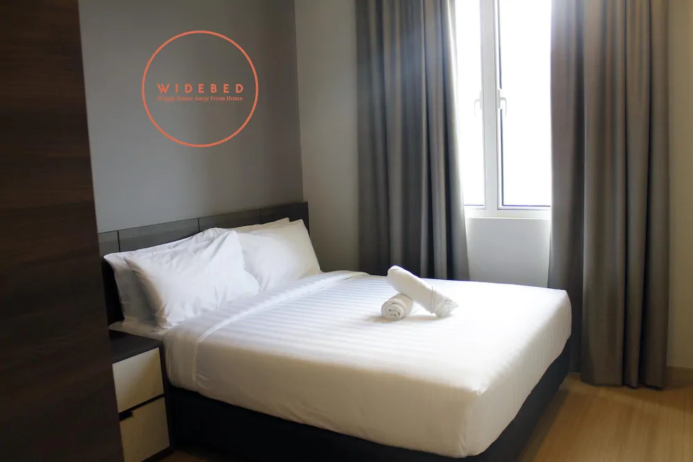 Windmill Upon Hills by Widebed