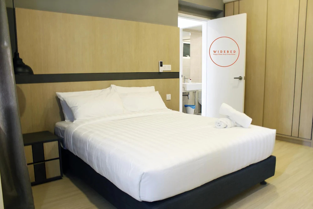 Windmill Upon Hills by Widebed