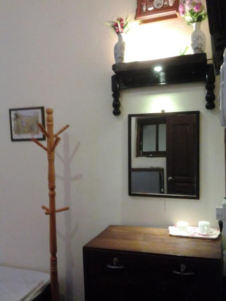 Silver Shine Guesthouse