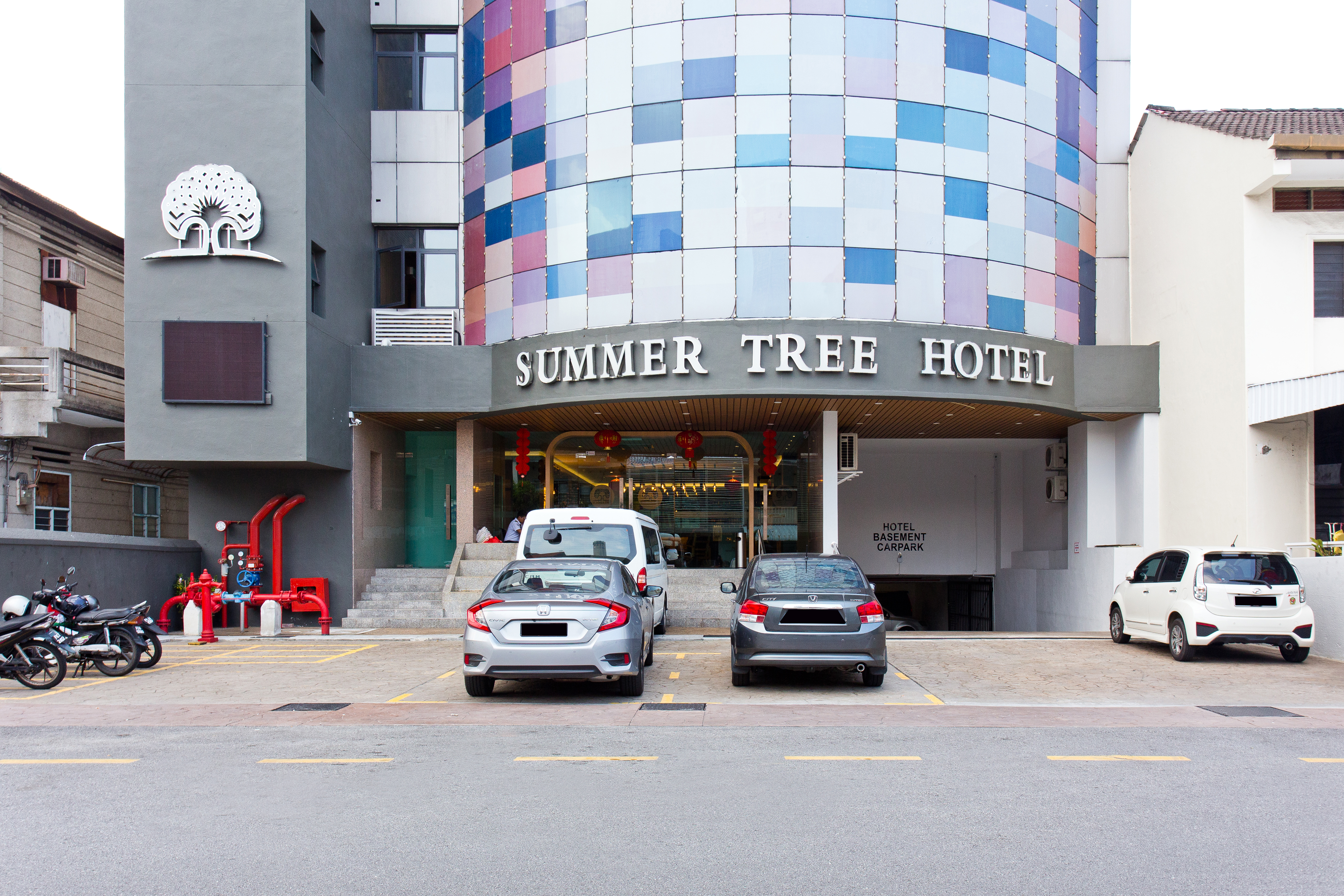 Summer Tree Hotel