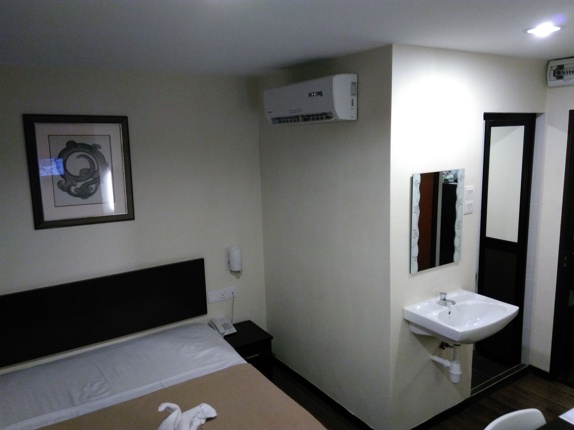 So Hotel