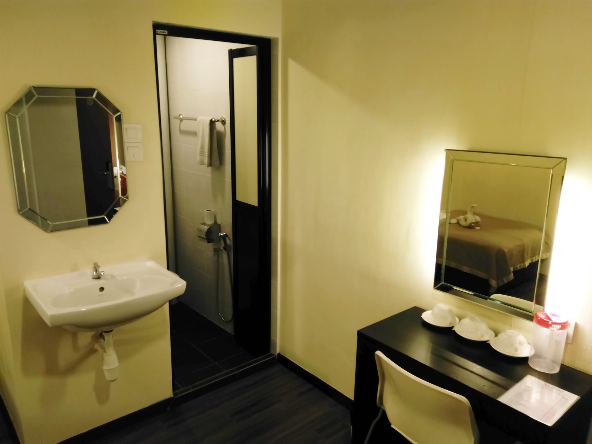 So Hotel