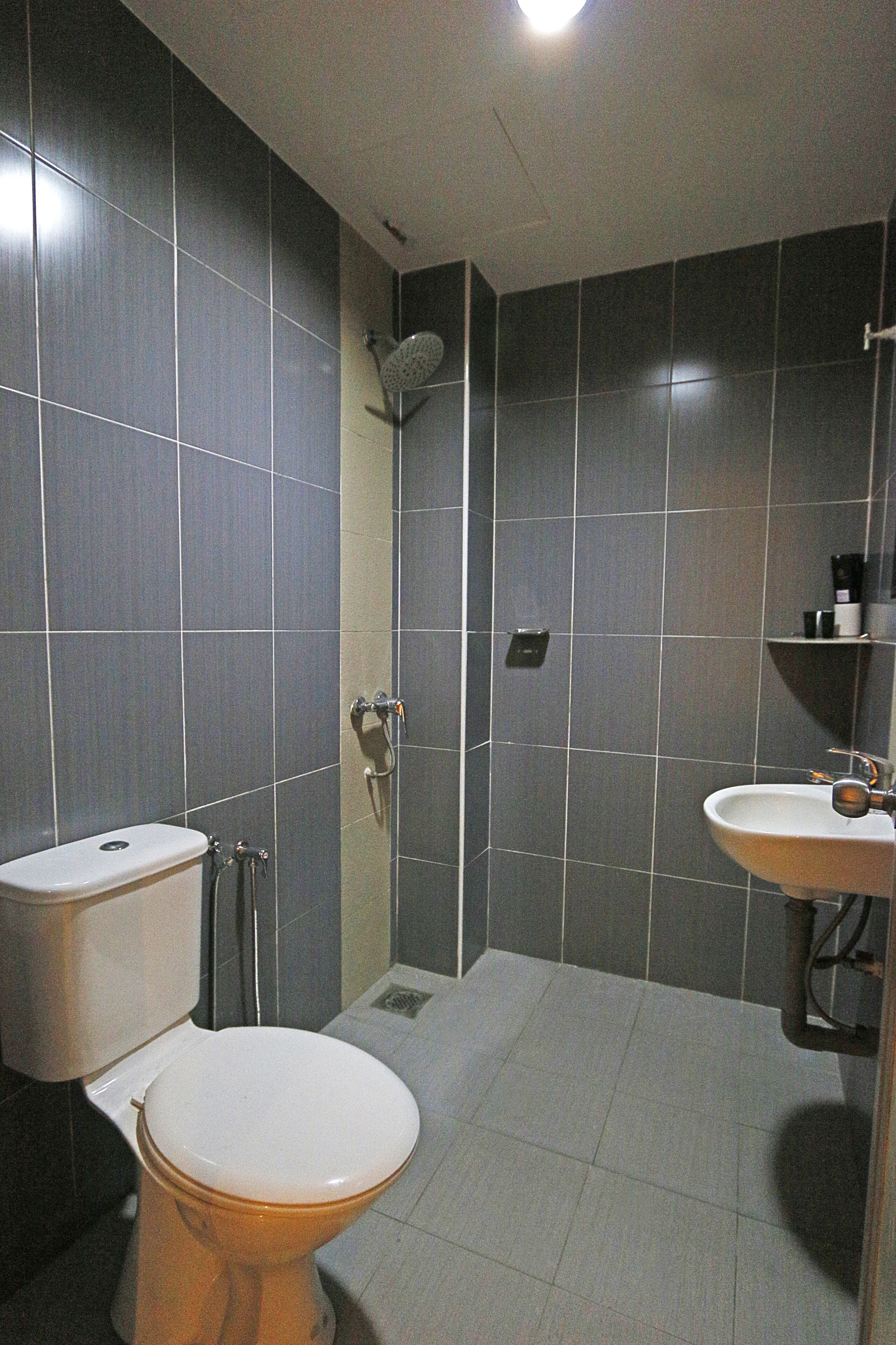 Golden Roof Hotel Falim